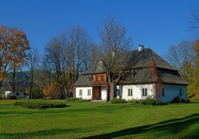 dwor w lopusznej